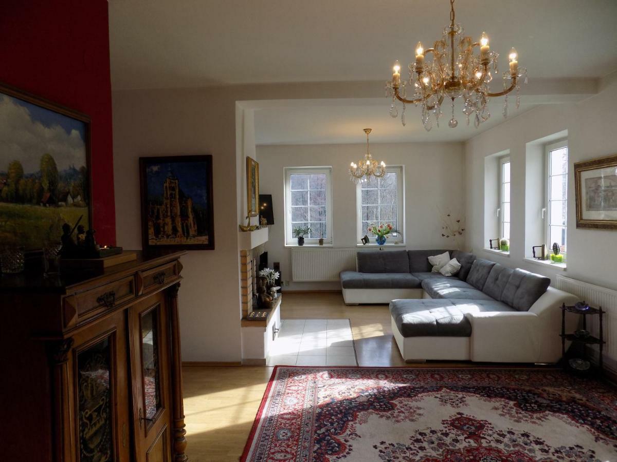 Landhaus Florian Apartment Rovensko pod Troskami Екстериор снимка